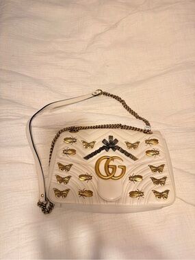 Gucci Cream Leather GG Marmont Shoulder Bag with Gold Studs